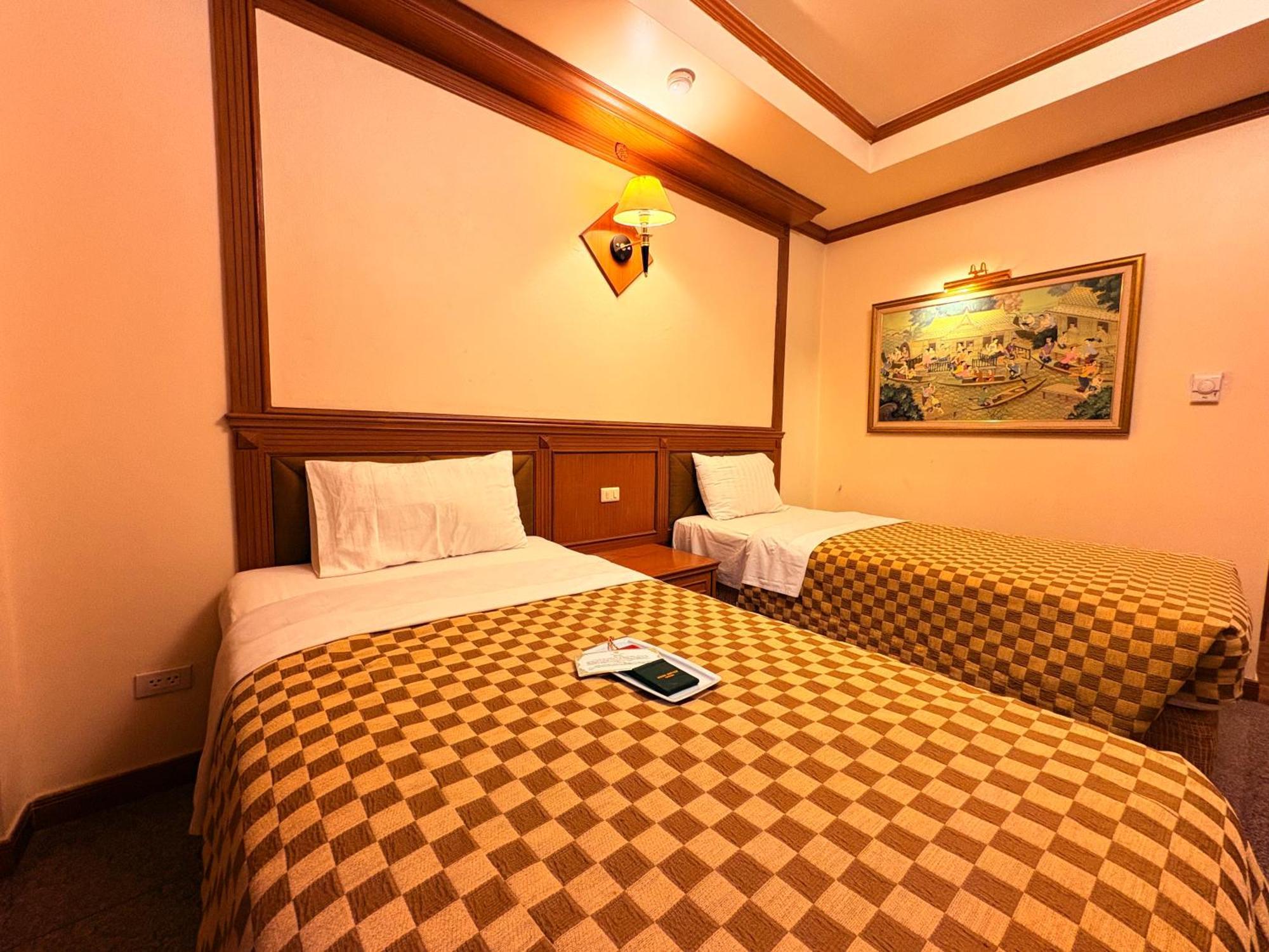 Taksilahotel Maha Sarakham Exterior photo