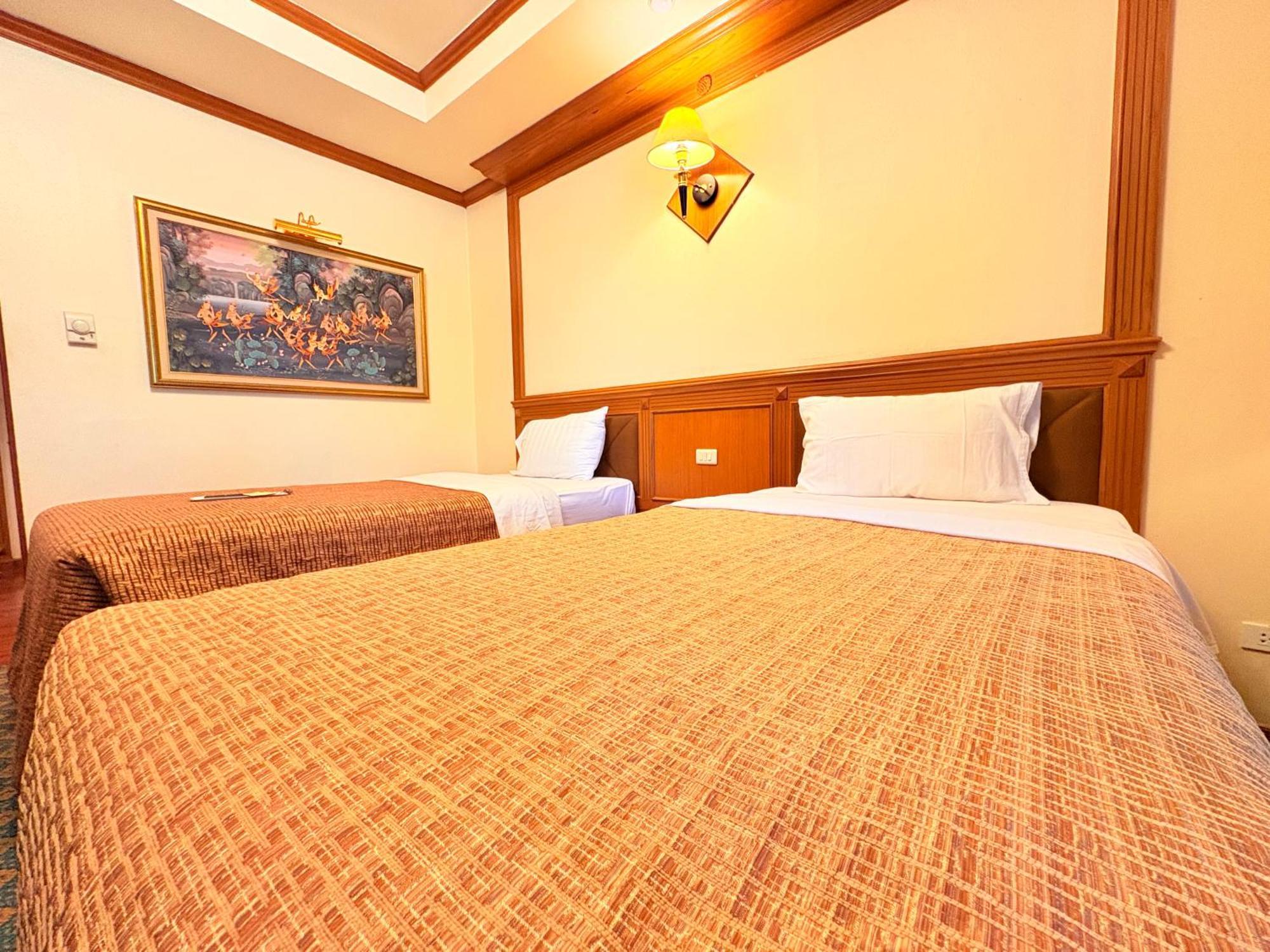 Taksilahotel Maha Sarakham Exterior photo