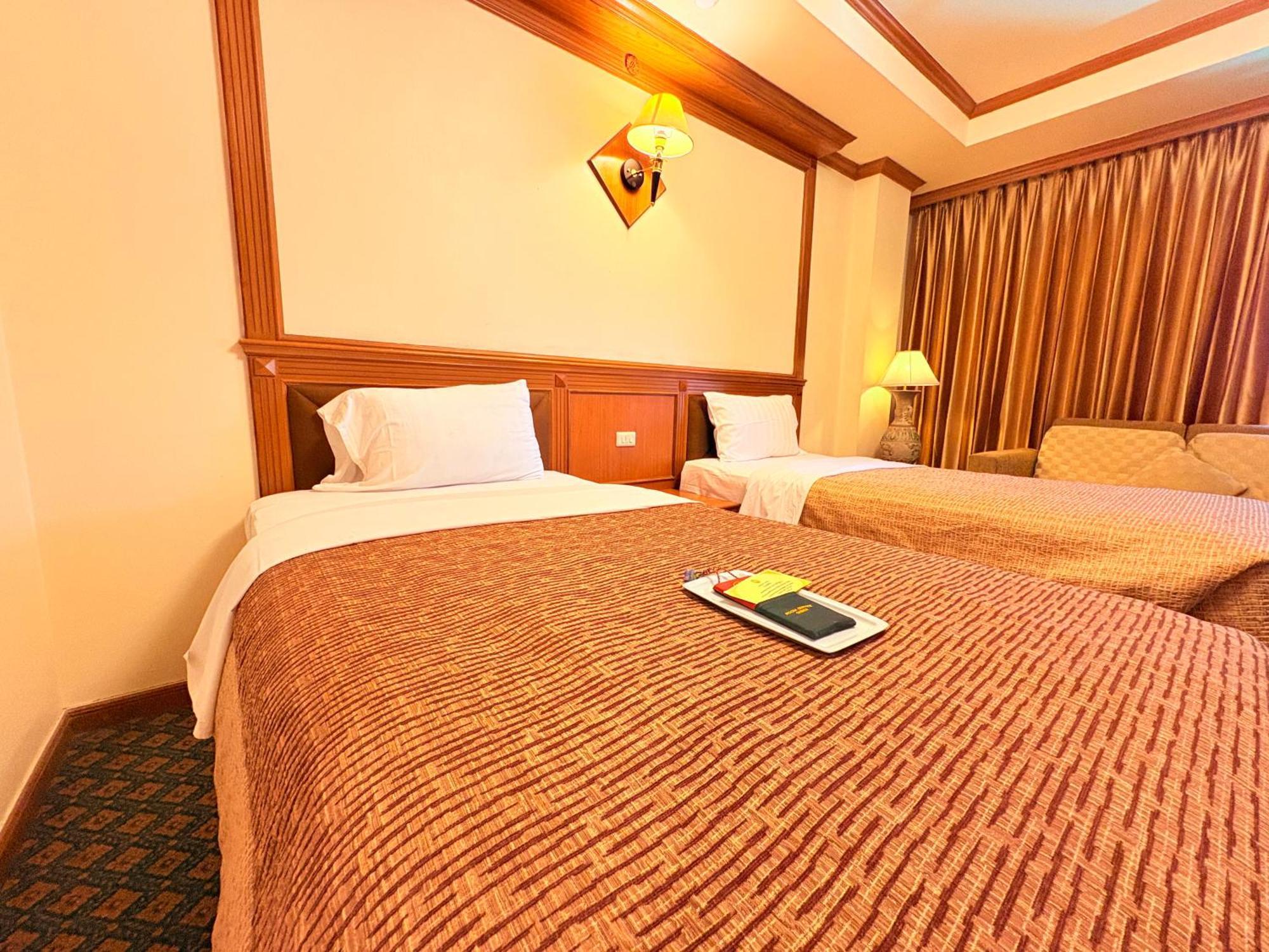 Taksilahotel Maha Sarakham Exterior photo